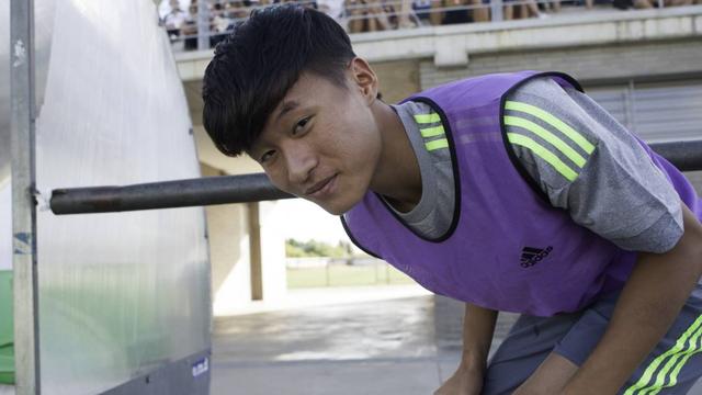 被玩弄的三个男人