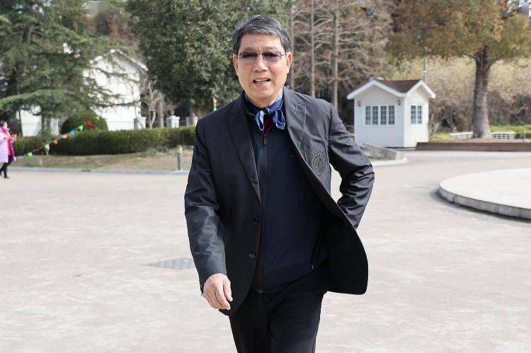 国产成人综合亚洲一区
