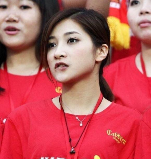 韩国三级做爰楼梯在线